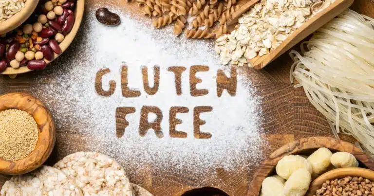 in Mehl geschriebener Text Gluten free